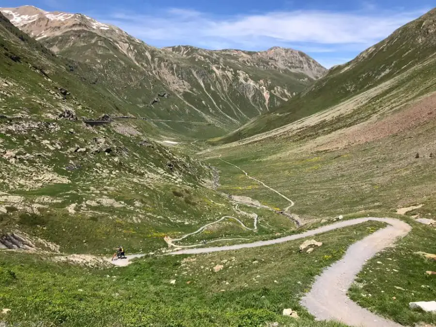Steiler Aufstieg zum Grenzübergang Italien Schweiz