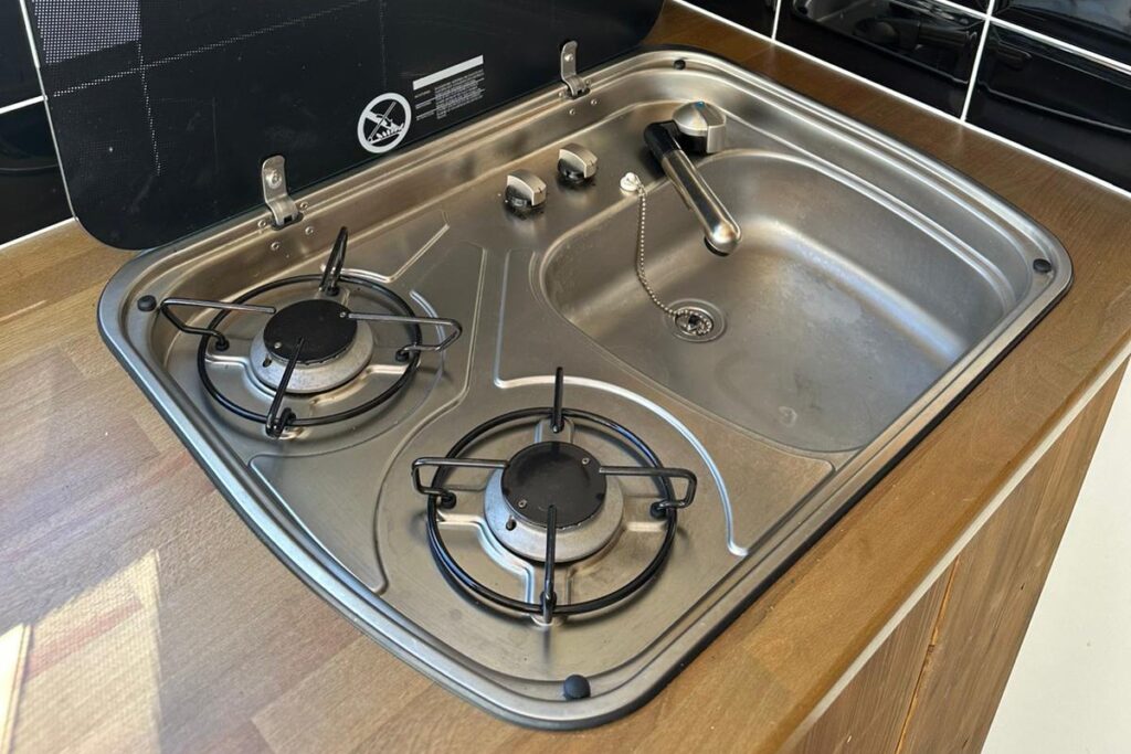 Küche im Iveco Daily Campervan